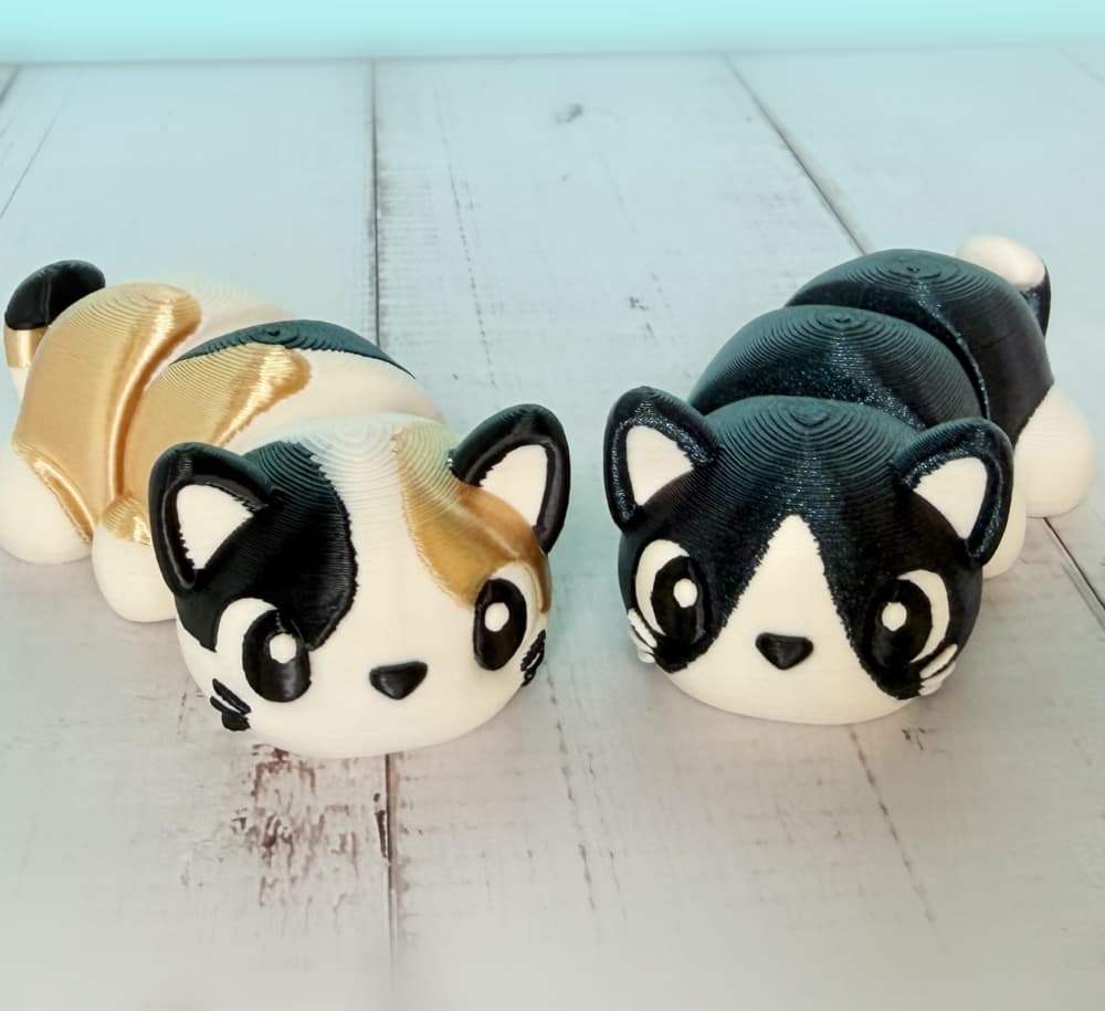 Kawaii (Cute) Calico and Tuxedo Kitties! 3d model